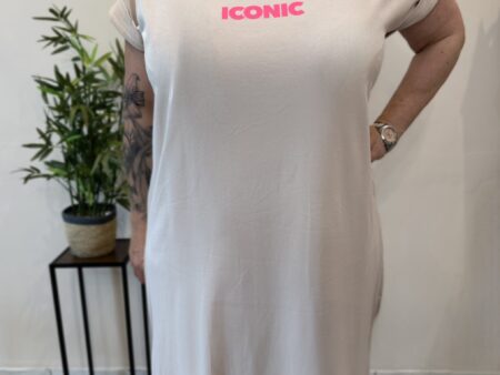 Robe - Iconic